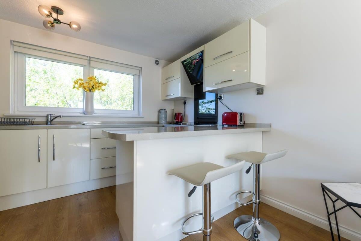 Stunning City Centre 1 Bed With Free Parking กลาสโกว์ ภายนอก รูปภาพ